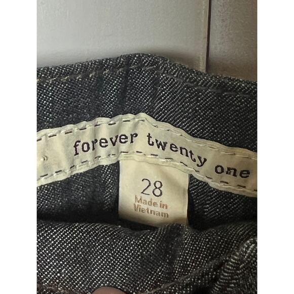 Forever Twenty One Women's Dark Blue Jean Shorts Size 28 - Picture 3 of 8